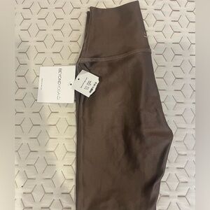 Beyond Yoga leggings XS NWT